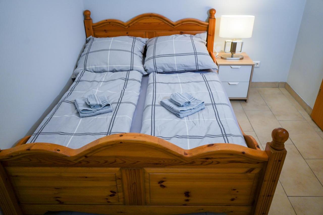 Ferienwohnung In Kaiserslautern-Hohenecken 外观 照片