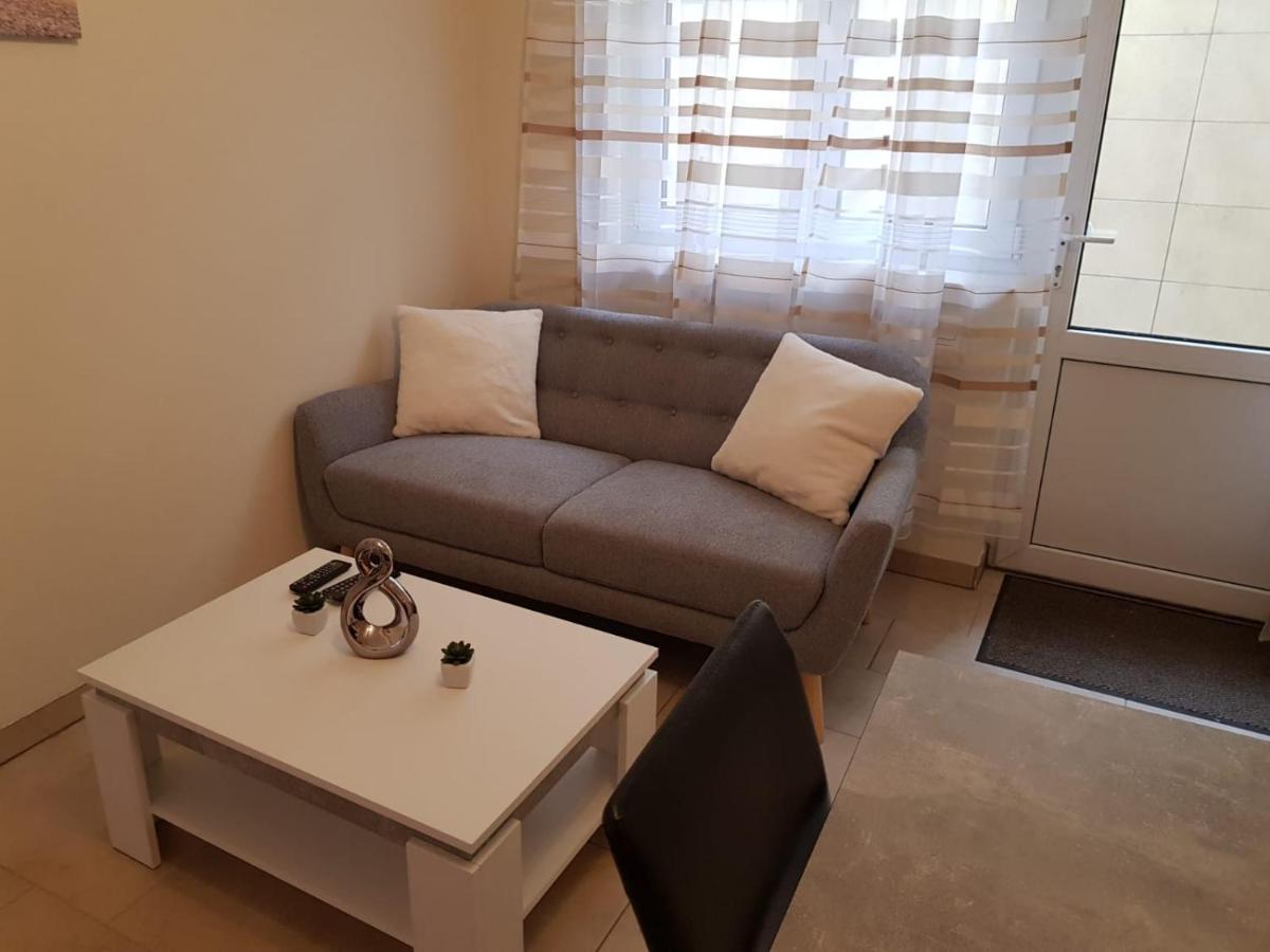 Ferienwohnung In Kaiserslautern-Hohenecken 外观 照片